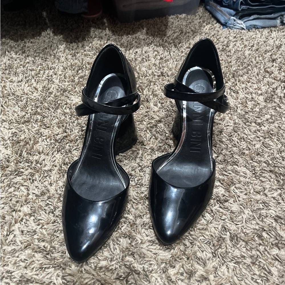 Gianni Bini Black Patent Heels